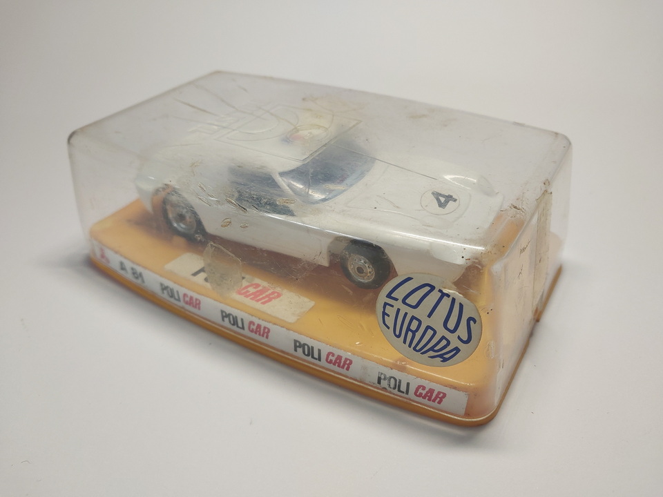 POLICAR A81 LOTUS EUROPA