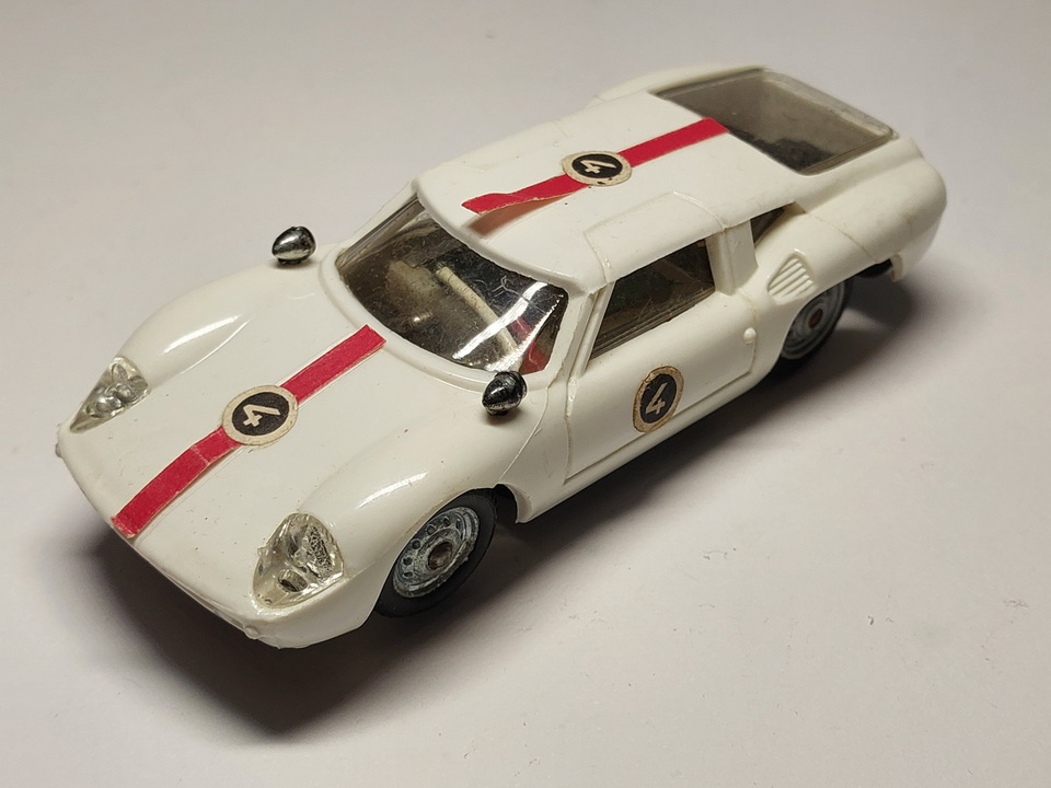 DROMOCAR 210D LOLA GT scala 1/43
