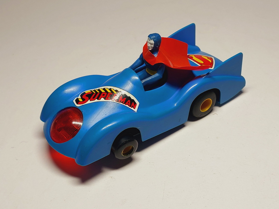 POLISTIL/DROMOCAR 774DN SUPERMAN CON LUCI  SCALA 1/43
