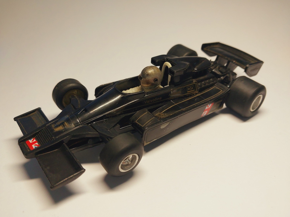 POLISTIL A114 LOTUS 78 JOHN PLAYER SPECIAL SERIE CHAMPION 175 SCALA 1/32