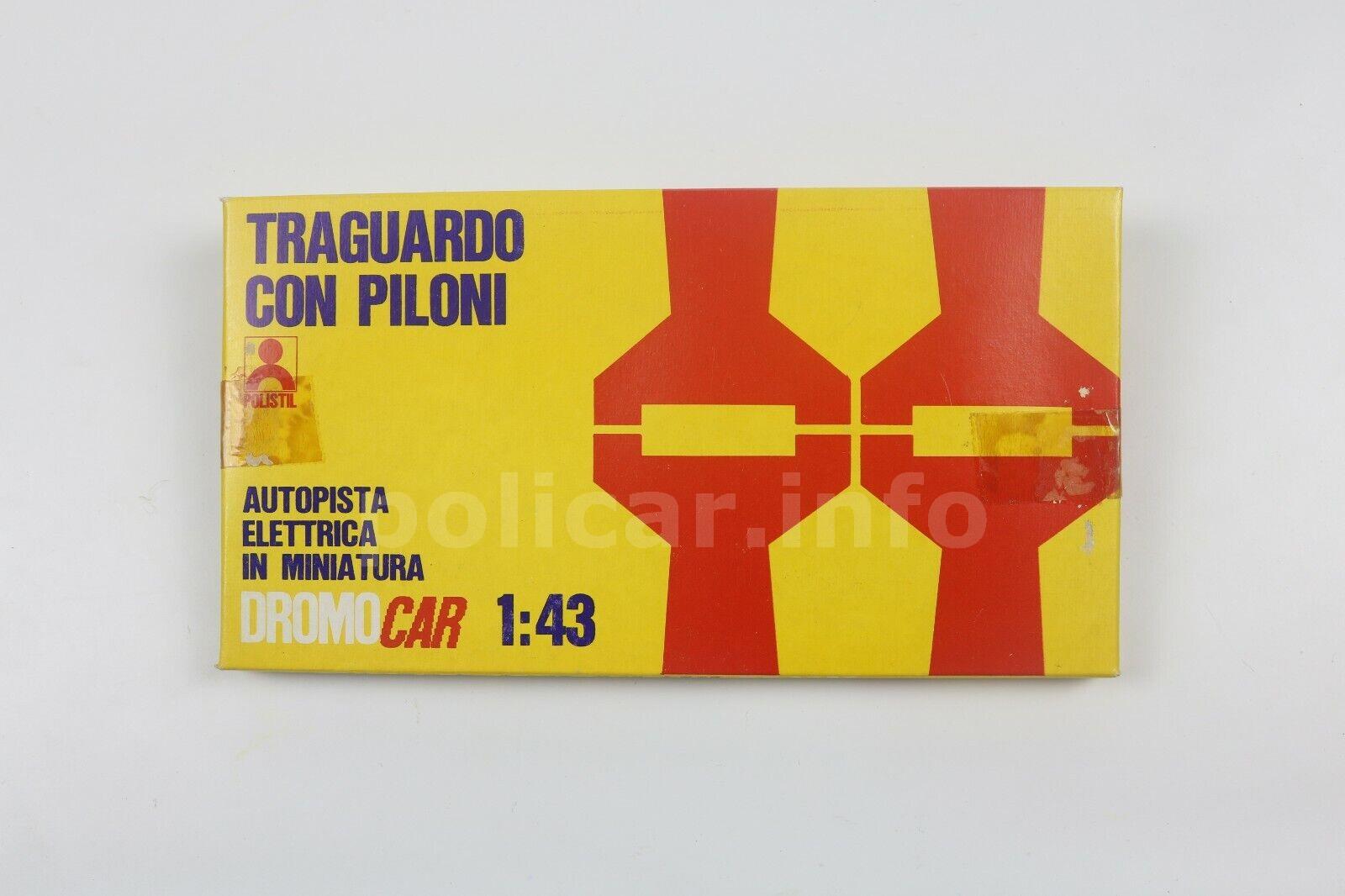 Piloni per ponte e traguardo. (Dromocar - 724DN)